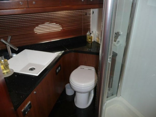 66-2006-Sunseeker-Manhattan-16