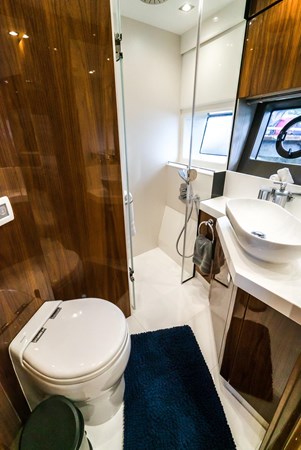 17_2019 66ft Sunseeker Manhattan