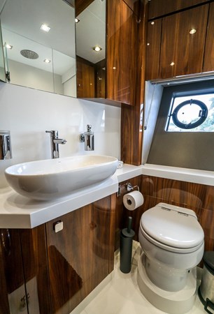 22_2019 66ft Sunseeker Manhattan