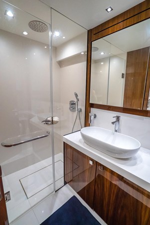 25_2019 66ft Sunseeker Manhattan