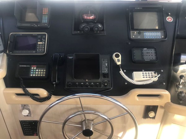 65-1989-Custom-La-Conner-Sky-Lounge-14