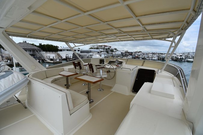 62-2000-Offshore-Yachts-Pilot-House-05