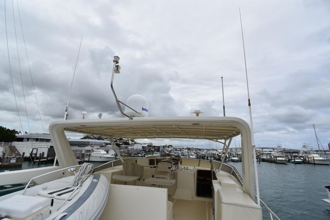62-2000-Offshore-Yachts-Pilot-House-12