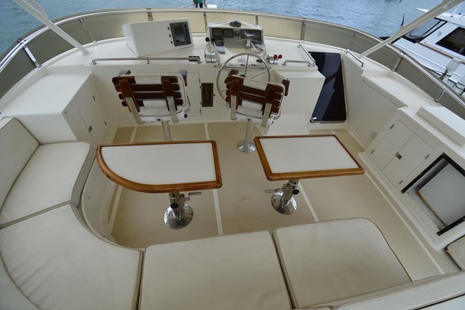 62-2000-Offshore-Yachts-Pilot-House-18