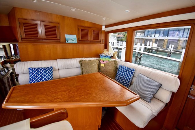 62-2000-Offshore-Yachts-Pilot-House-37