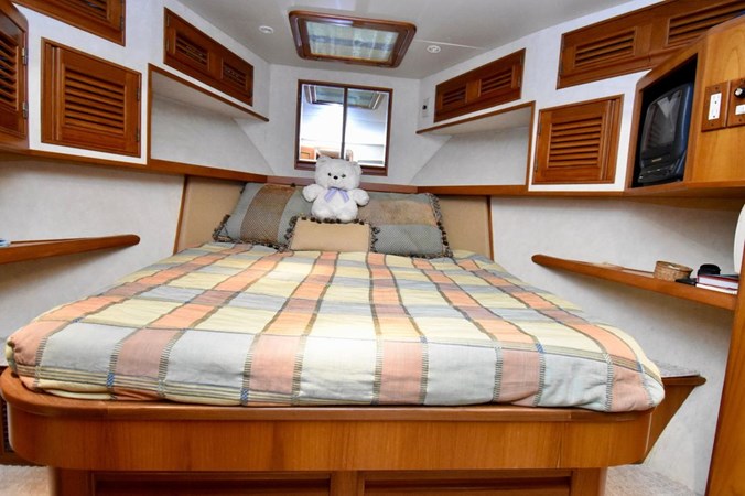 62-2000-Offshore-Yachts-Pilot-House-43