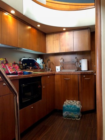 60-2009-Sunseeker-Manhattan-10