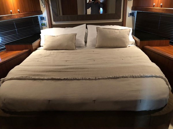 60-2009-Sunseeker-Manhattan-13