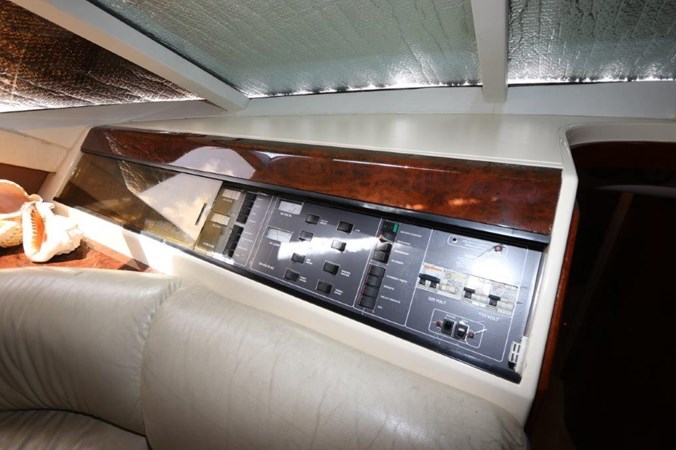 17_1996 59ft Fairline Squadron 59