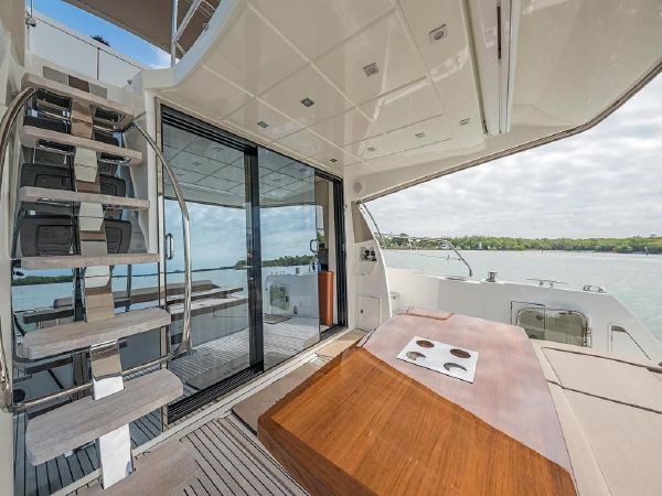 55-2015-Prestige-550-18