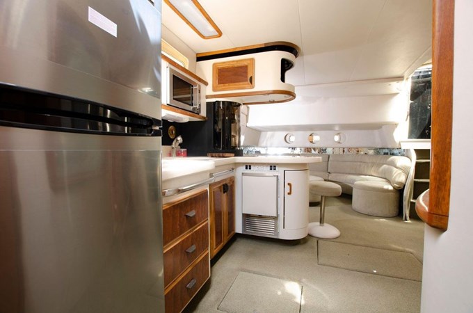 50-1993-Sea-Ray-Sundancer-15