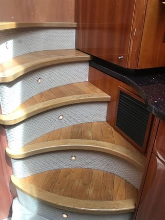 50-2006-Sunseeker-Manhattan-18