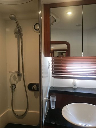 50-2006-Sunseeker-Manhattan-21