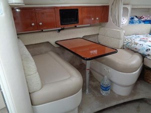 Monterey 302 Cruiser 41 34