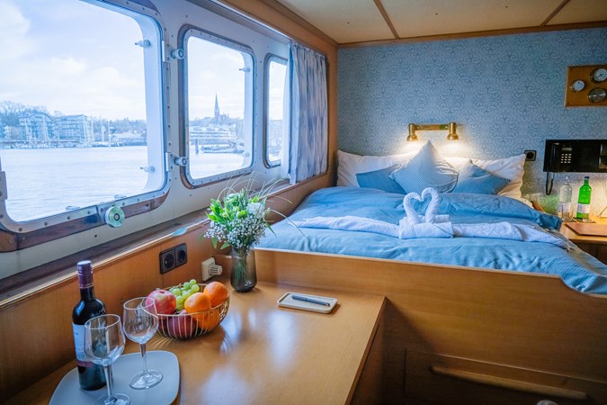 Sanssouci_Star_011_LQ