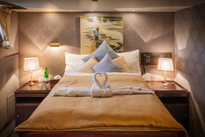 Sanssouci_Star_042_LQ