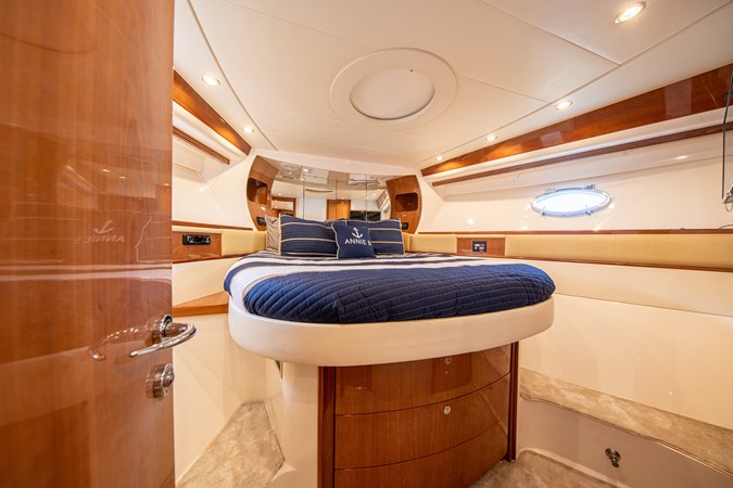 32_2004 50ft Pershing Express