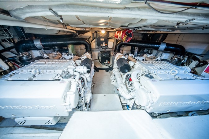 37_2004 50ft Pershing Express