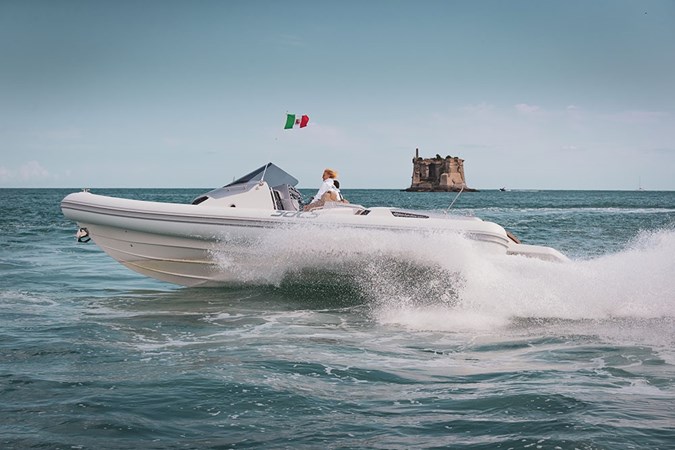 5. SACS Strider 11  2019 (Limo) - Exterior