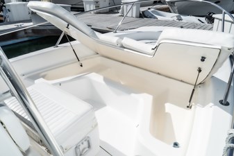 Boston Whaler 220 Dauntless 15 