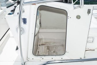 Boston Whaler 220 Dauntless 17 