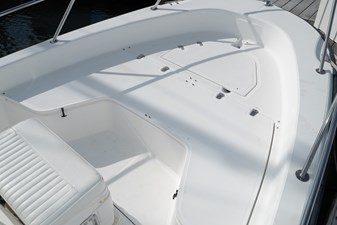 Boston Whaler 220 Dauntless 20 