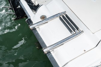 Boston Whaler 220 Dauntless 25 
