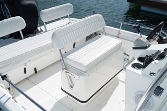 Boston Whaler 220 Dauntless 30 