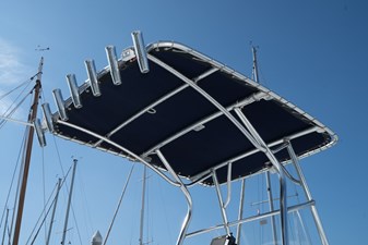 Boston Whaler 220 Dauntless 33 