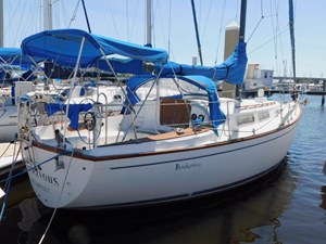 1 Rendezvous 1982 32' Pearson