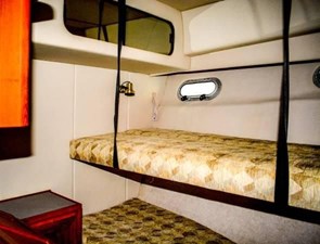 45 1991 Bayliner 4588 MY 12 13