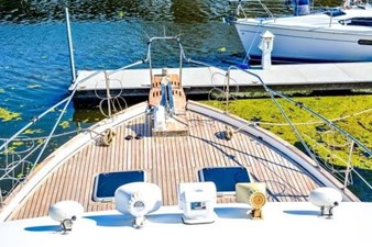 45 1991 Bayliner 4588 MY 21 22
