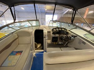 2005 Chaparral 270 Signature 9 10