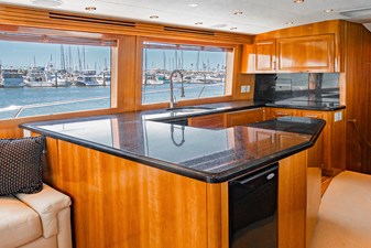 Bone Breaker 19 2002 Hatteras 65 BONE BREAKER-38