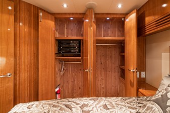 Bone Breaker 25 2002 Hatteras 65 BONE BREAKER-44