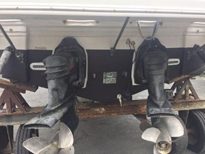 2009 Chaparral 290 Signature 16 17