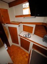 Grand Banks 48ft Classic Motor Yacht 21 Forward Stateroom Port side