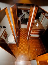 Grand Banks 48ft Classic Motor Yacht 34 Mid Stateroom and Forward Stateroom
