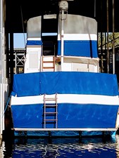 Grand Banks 48ft Classic Motor Yacht 47 Stern with covers
