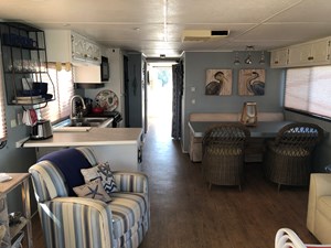 Destination Yachts 53' Houseboat 13 59485272911__E0D024FB-3C53-435A-B294-46C49857F6AF