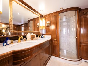 New Star Owner's Bathroom