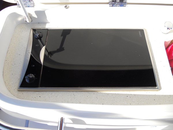 66_Flybridge Stovetop 1