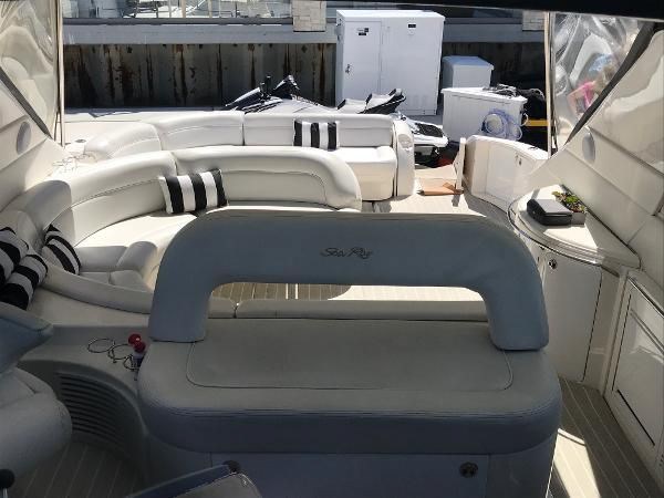 18_2002 58ft Sea Ray 580 Super Sun Sport