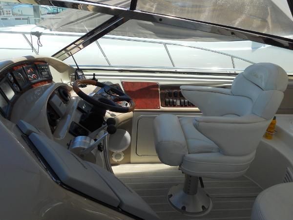 32_2002 58ft Sea Ray 580 Super Sun Sport