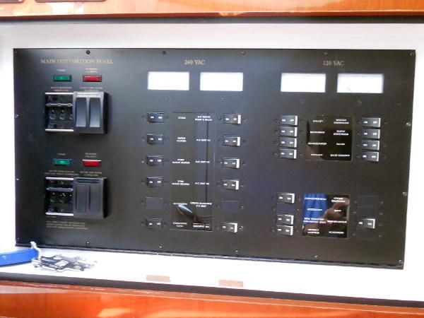 41_2002 58ft Sea Ray 580 Super Sun Sport