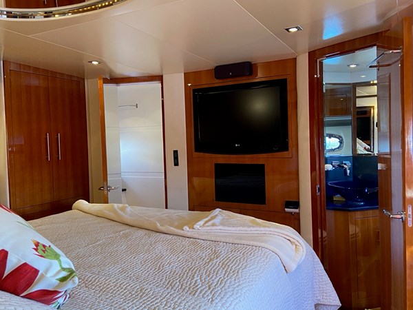 38_F3D621D5-EEC8-484E-8C62-4911E7849652