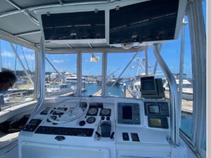 1998 Luhrs 380 Convertible 9 10