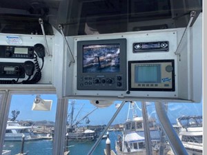 1998 Luhrs 380 Convertible 12 13