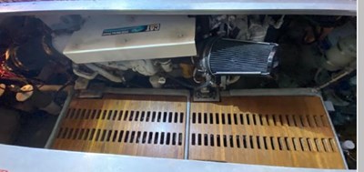 1998 Luhrs 380 Convertible 15 16