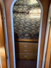 1998 Luhrs 380 Convertible 16 17